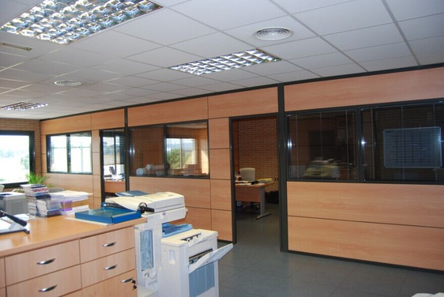 Nave en Llagostera, Gerona en venta - Foto del interior - Imagen 3 de 40