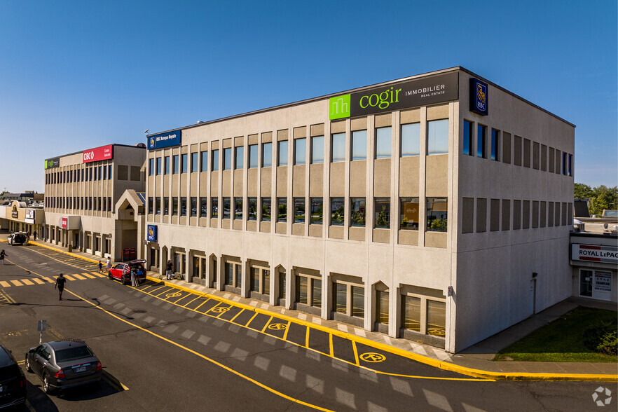 7200-7250 Boul Taschereau, Brossard, QC en alquiler - Foto del edificio - Imagen 3 de 16