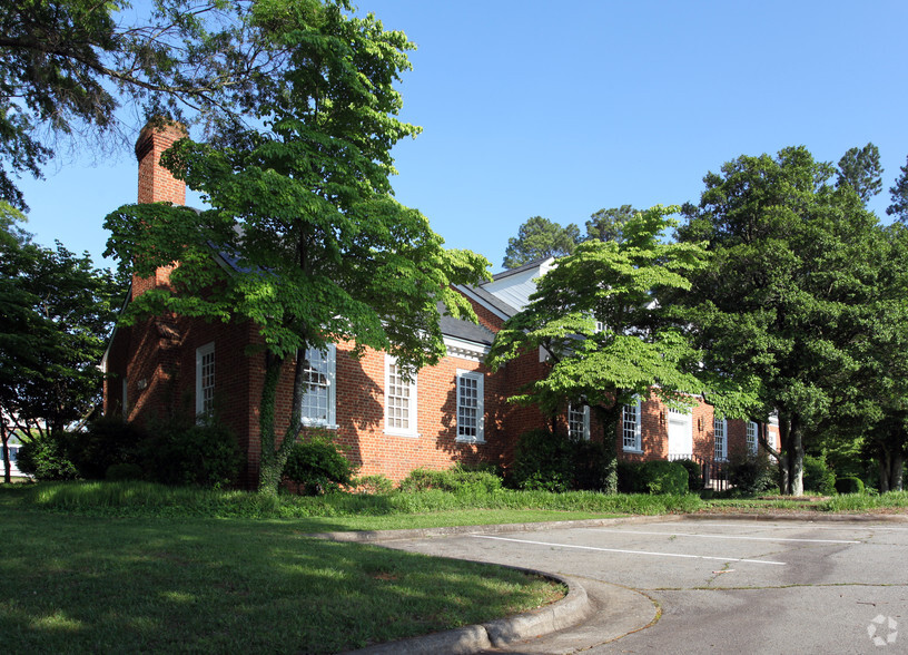 910 Mill Ave, High Point, NC en alquiler - Foto del edificio - Imagen 2 de 7