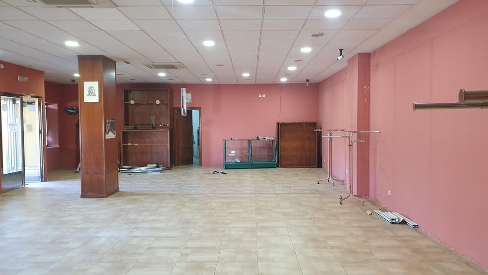 Local en Cáceres, Cáceres en venta - Foto del edificio - Imagen 1 de 6