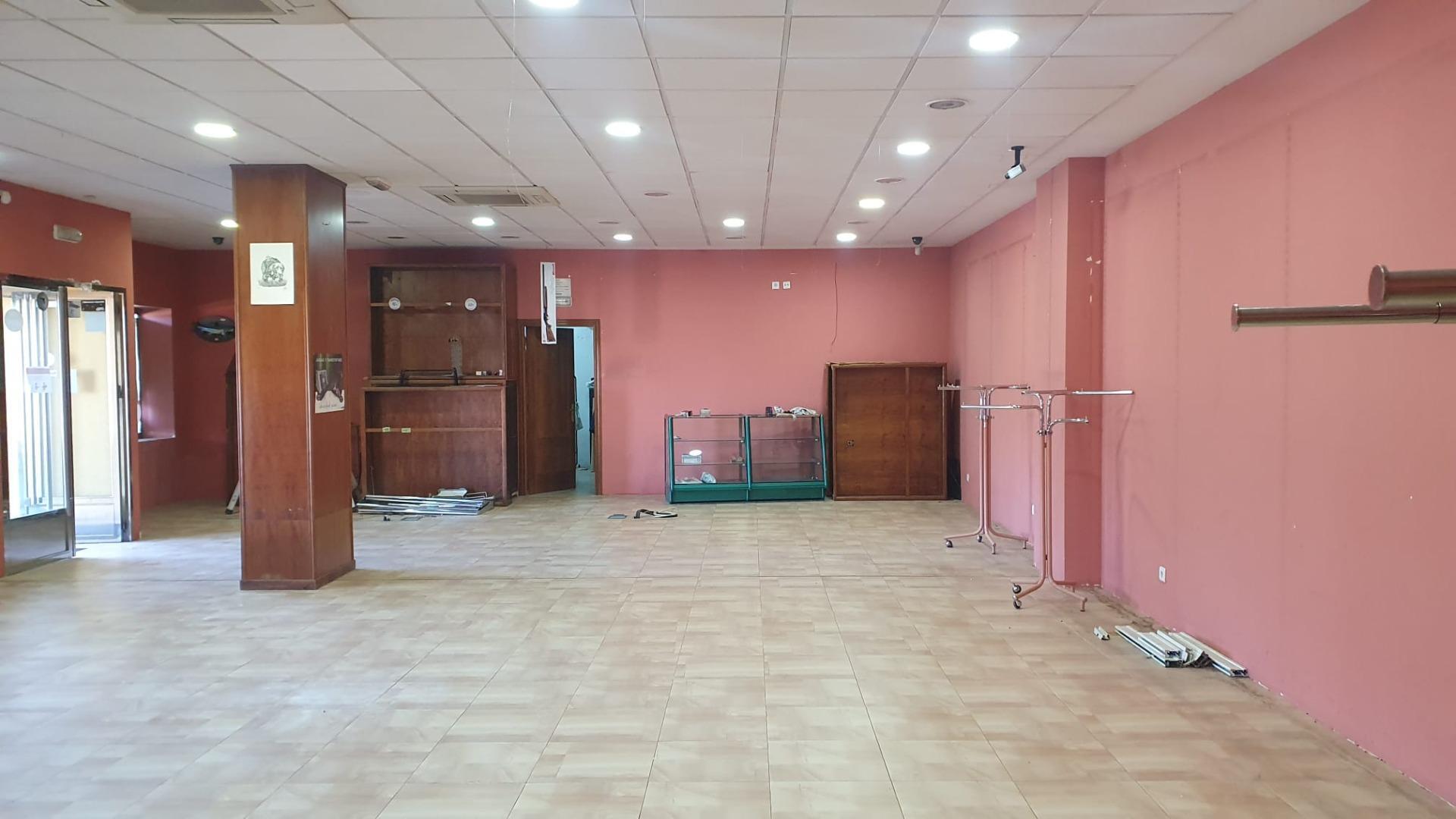 Local en Cáceres, Cáceres en venta Foto del edificio- Imagen 1 de 7