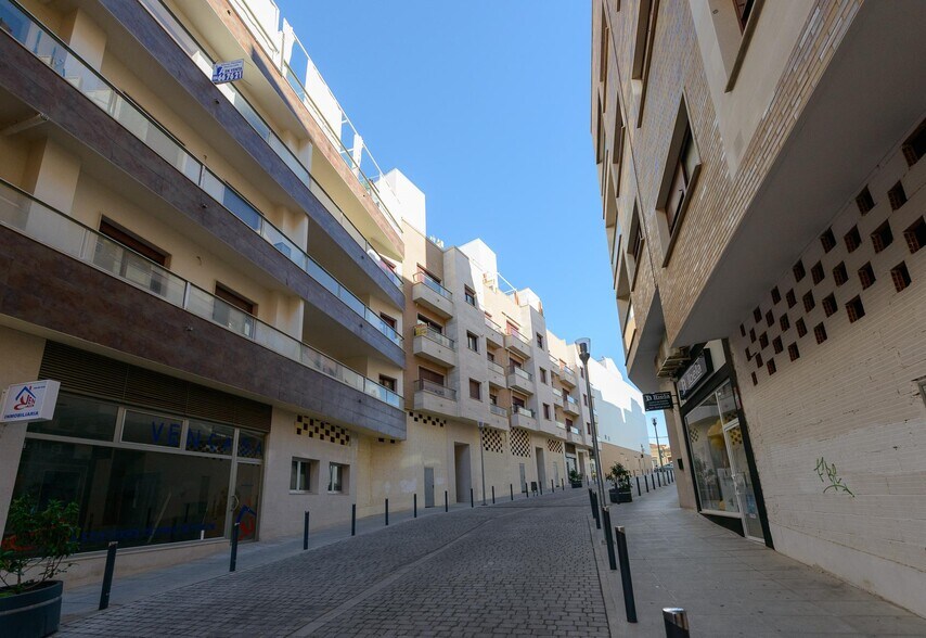 Local en Almendralejo en venta - Foto del edificio - Imagen 2 de 11