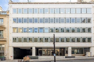 Más detalles de 11-11 Rue Christophe Colomb, Paris - Oficina en alquiler