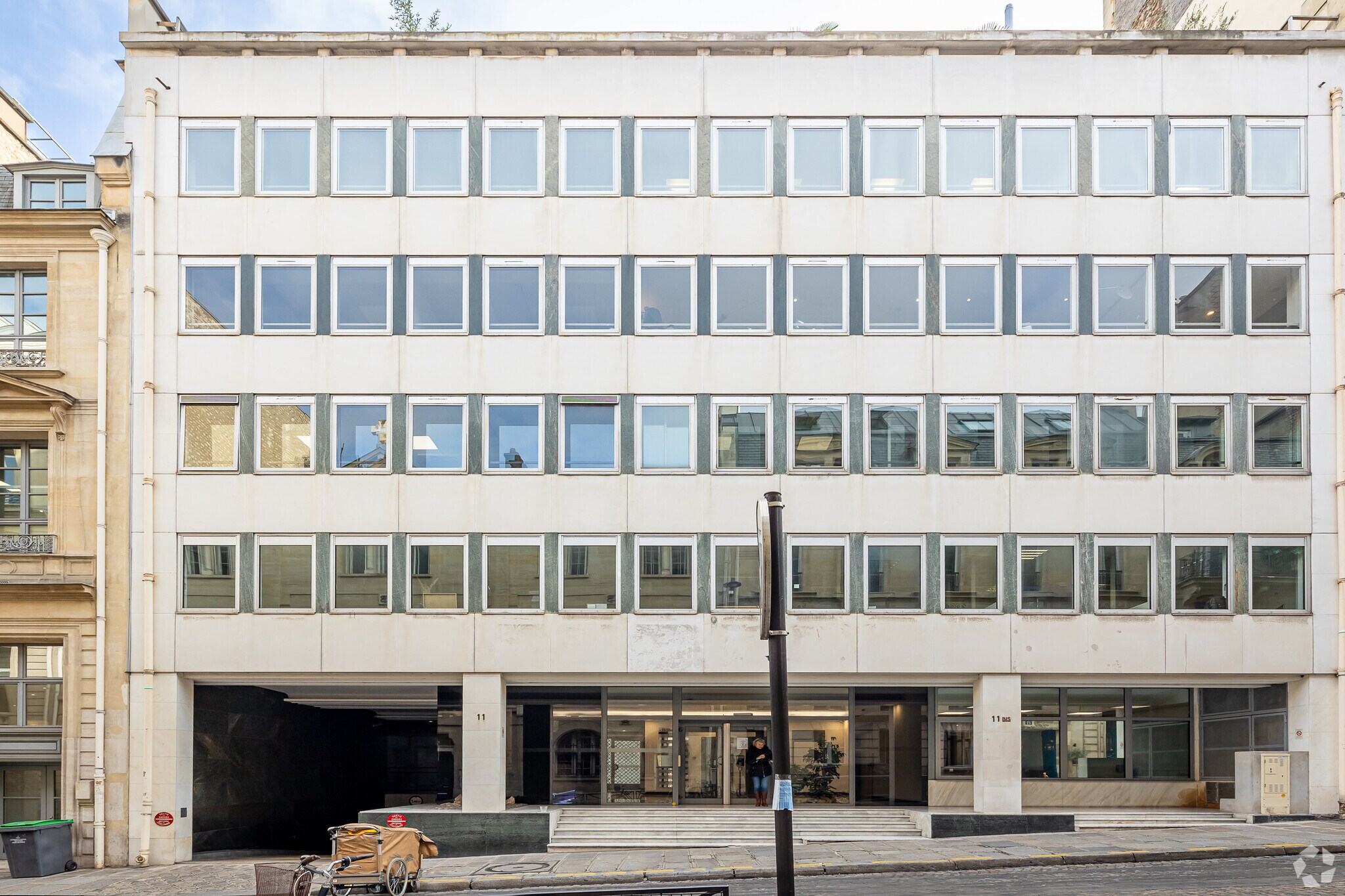 11-11 Rue Christophe Colomb, Paris en alquiler Foto principal- Imagen 1 de 19