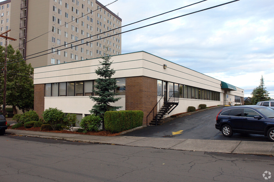 4425 NE Broadway St, Portland, OR en alquiler - Foto del edificio - Imagen 2 de 2