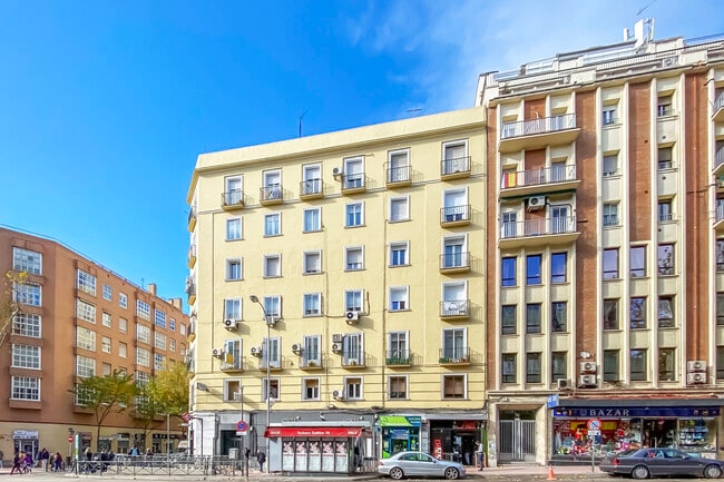 Más detalles de Paseo de las Delicias, 78, Madrid - Edificio residencial​ en venta
