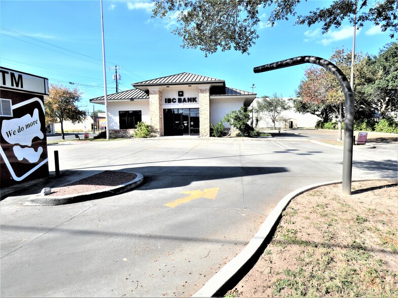 300 N St Marys St, Beeville, TX en venta - Foto del edificio - Imagen 3 de 13