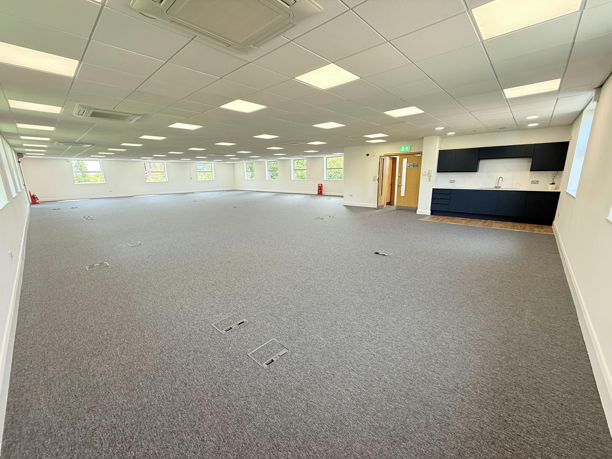 4240 Park Appr, Leeds en alquiler Foto del interior- Imagen 1 de 7