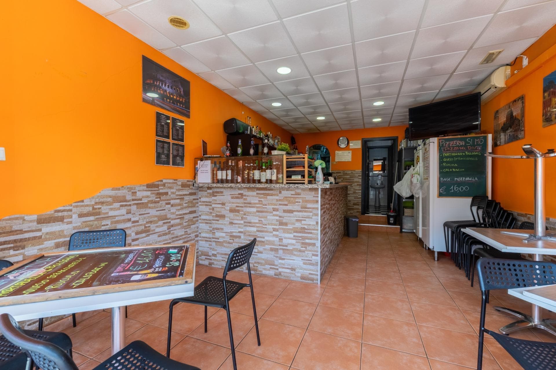 Local en Torremolinos, Málaga en venta Foto del interior- Imagen 1 de 11