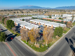 930 S Mount Vernon Ave, Colton, CA - VISTA AÉREA  vista de mapa - Image1