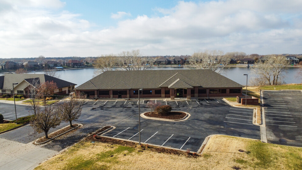 3527 N Ridge Rd, Wichita, KS en venta - Foto del edificio - Imagen 1 de 11