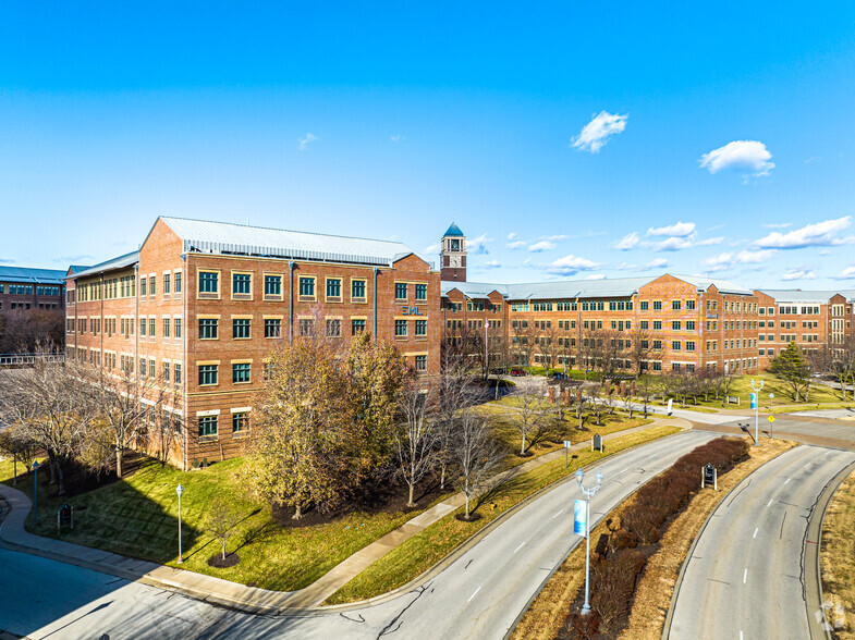 6240 Sprint Pky, Overland Park, KS en alquiler - Foto del edificio - Imagen 1 de 63