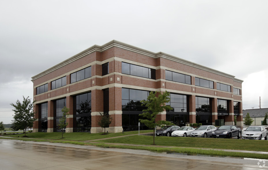 100 Chesterfield Business Pky, Chesterfield, MO en alquiler - Foto del edificio - Imagen 1 de 3