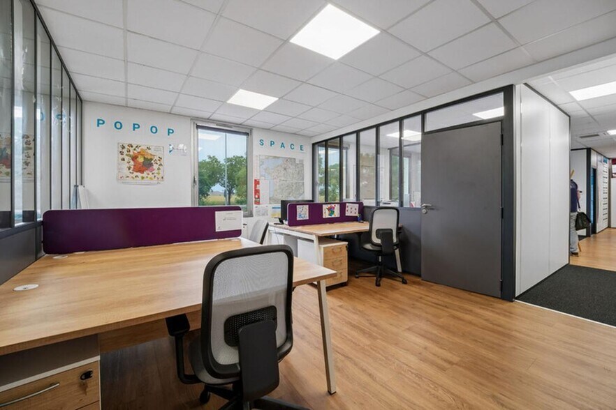 6 Rue Edison, Bron en venta - Foto del interior - Imagen 2 de 9