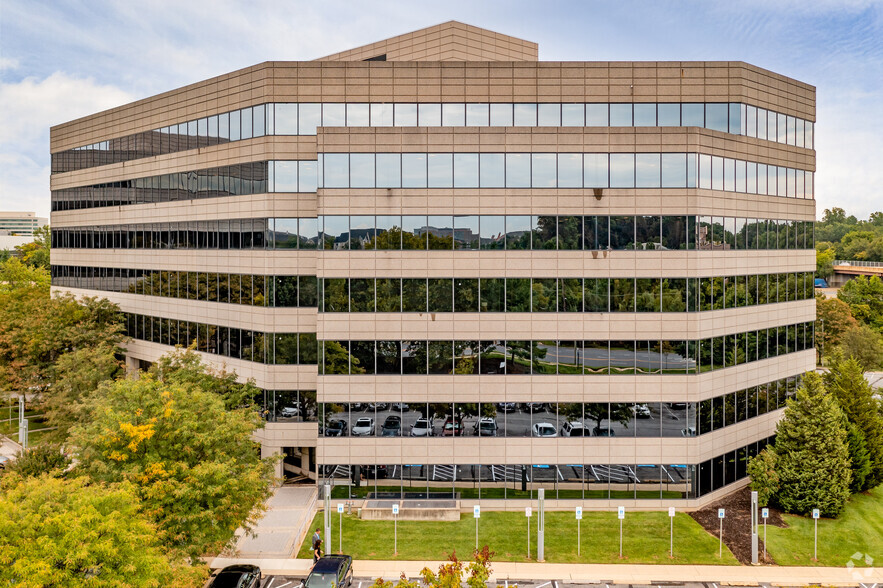 2273 Research Blvd, Rockville, MD en alquiler - Foto del edificio - Imagen 2 de 33