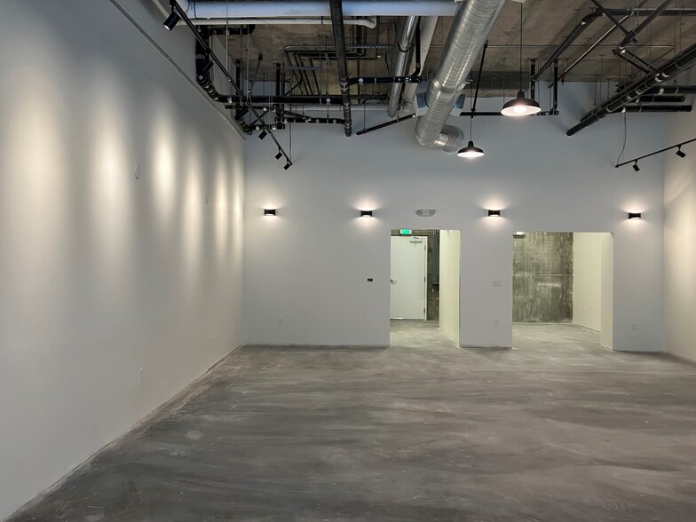 275-375 N 1st St, Burbank, CA en alquiler - Foto del interior - Imagen 3 de 6