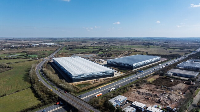 Más detalles de Panattoni Park Milton Keynes, Newport Pagnell - Nave en alquiler