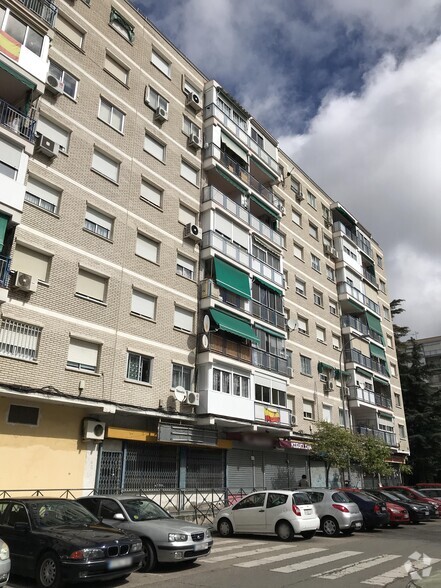 Plaza San Francisco Asís, 6, Alcalá De Henares, Madrid en venta - Foto del edificio - Imagen 2 de 2