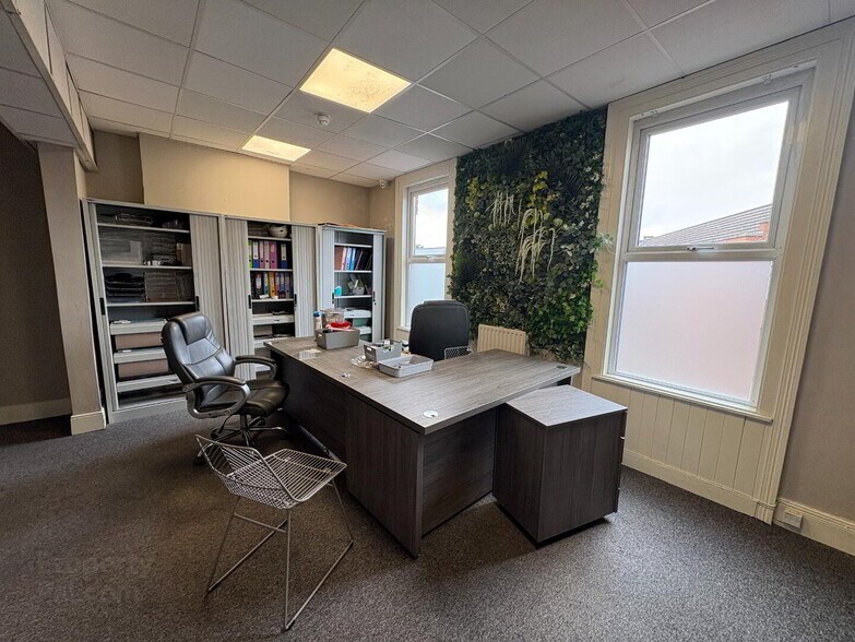 251 Upper Newtownards Rd, Belfast en venta - Foto del interior - Imagen 3 de 3