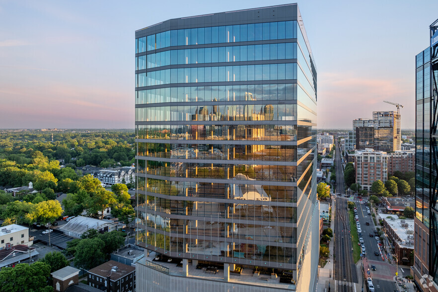 110 East Blvd, Charlotte, NC en alquiler - Foto del edificio - Imagen 3 de 34