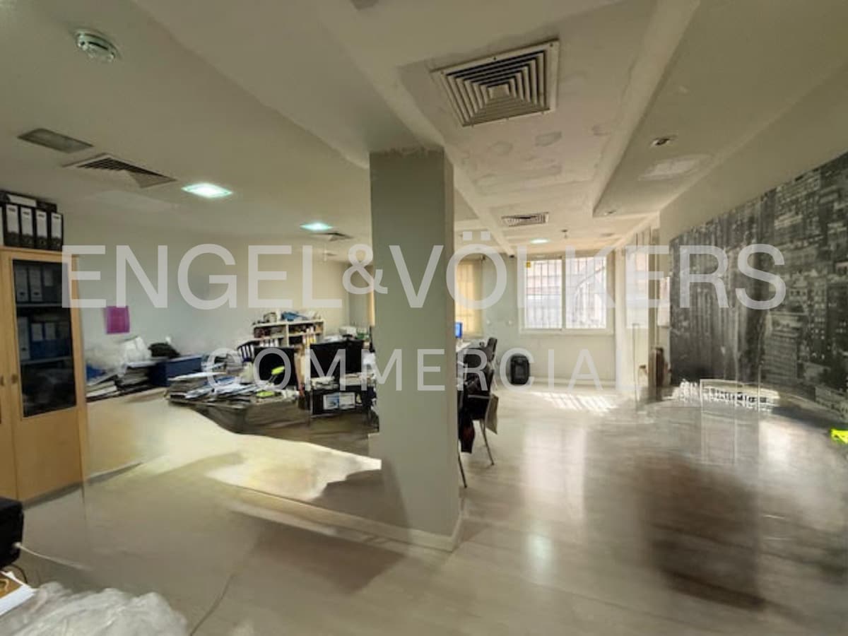 Madrid, MAD 28006 - Unidad 04 -  - Foto del interior - Image 2 of 17
