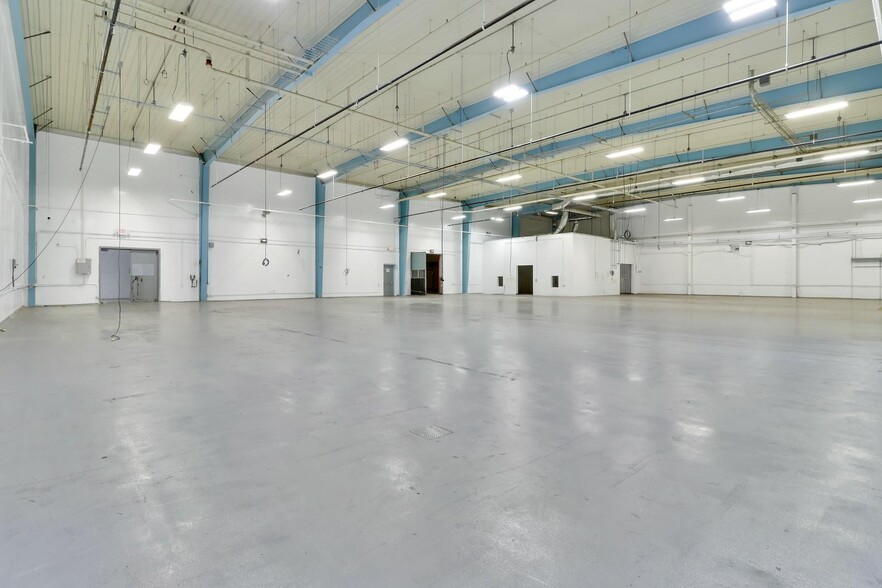 40 Commercial Ave, Middletown, NY en alquiler - Foto del interior - Imagen 3 de 18