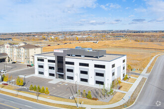 106 Southbank Rd, Okotoks, AB - VISTA AÉREA  vista de mapa - Image1