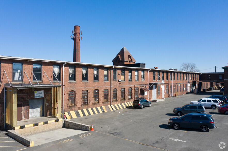 245 4th St, Passaic, NJ en alquiler - Foto del edificio - Imagen 1 de 6