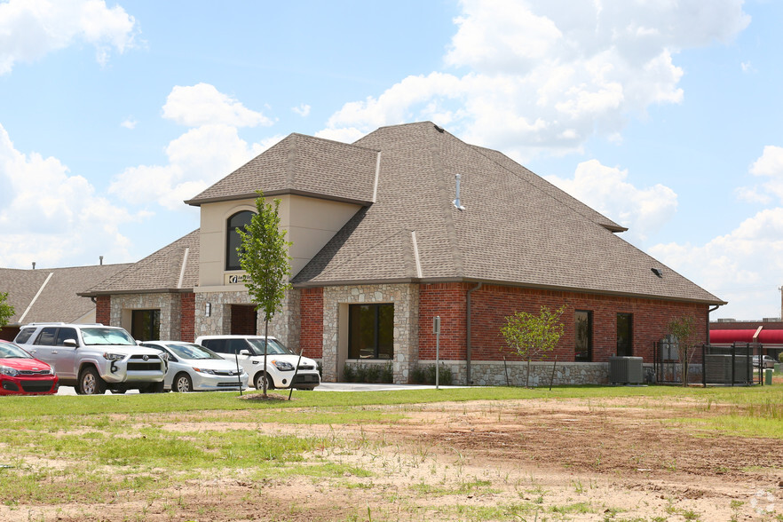 920 Wall St, Norman, OK en alquiler - Foto principal - Imagen 1 de 2