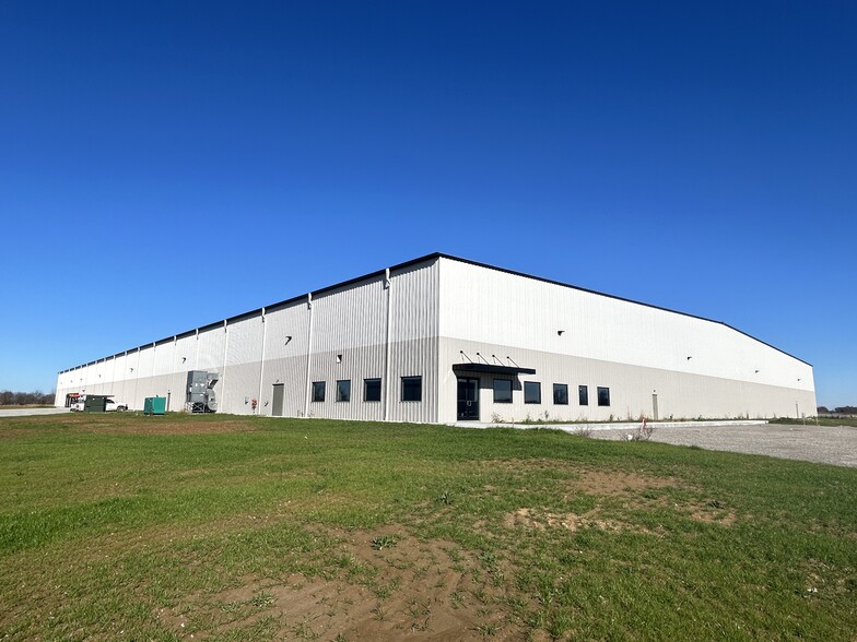 11734 Industrial Park Dr, Elberfeld, IN en alquiler - Foto del edificio - Imagen 1 de 10