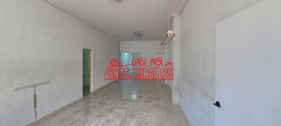 Local en Elche, Alicante en alquiler - Foto del interior - Imagen 2 de 11