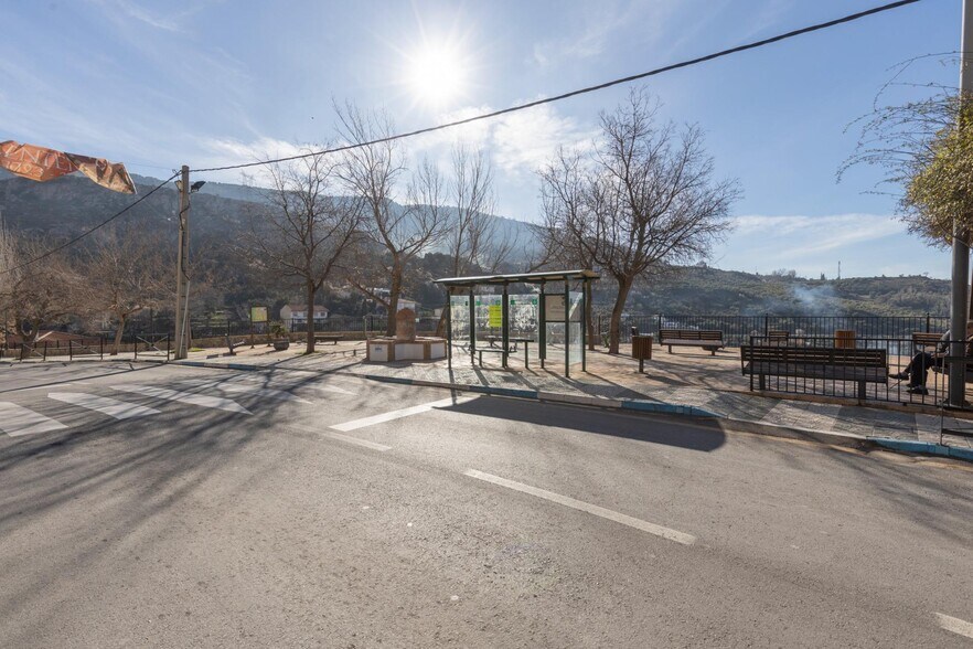 Calle Solana de la Mora, 4, Cogollos de la Vega, Granada en venta - Foto del edificio - Imagen 2 de 17