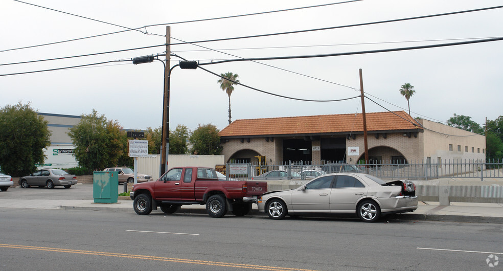 16729 Saticoy St, Van Nuys, CA en venta - Foto del edificio - Imagen 3 de 4