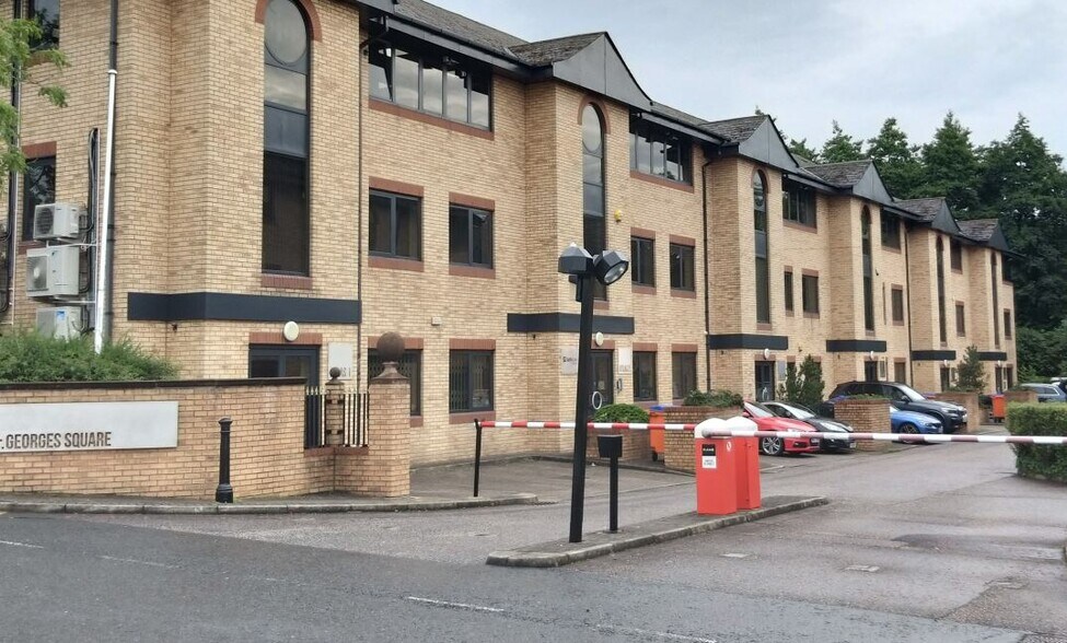 St Georges Sq, Bolton en alquiler - Foto del edificio - Imagen 2 de 2