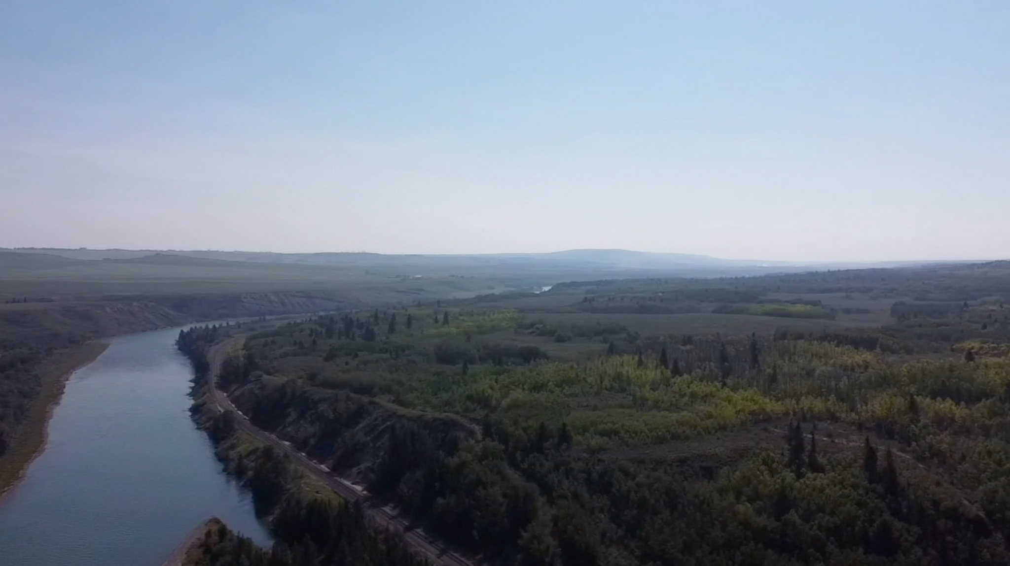 1 Bow River, Rocky View No 44, AB en venta Foto del edificio- Imagen 1 de 77