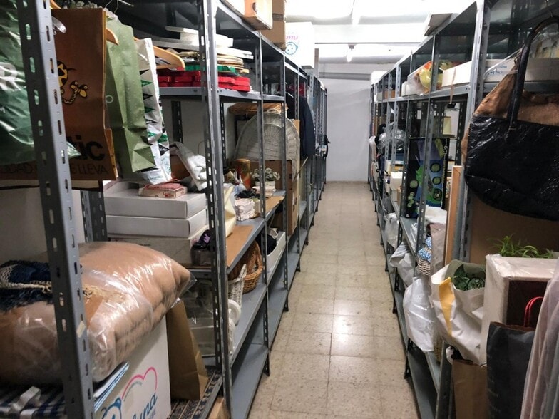 Local en Córdoba, Córdoba en alquiler - Foto del edificio - Imagen 3 de 6