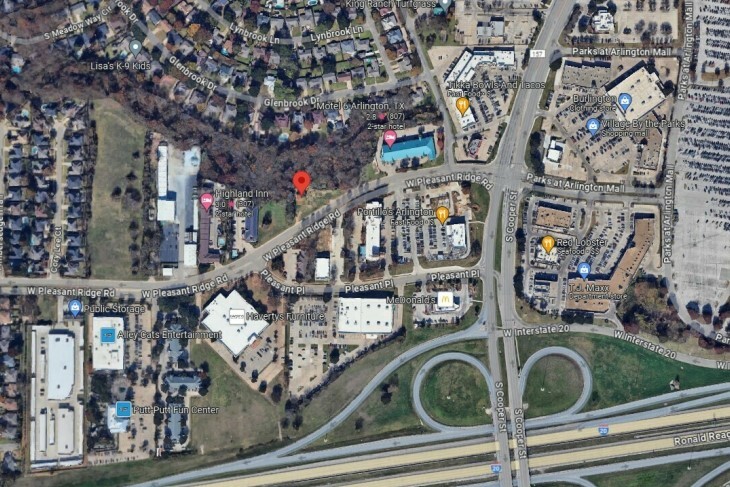 1805 W Pleasant Ridge Rd, Arlington, TX en alquiler Foto del edificio- Imagen 1 de 2