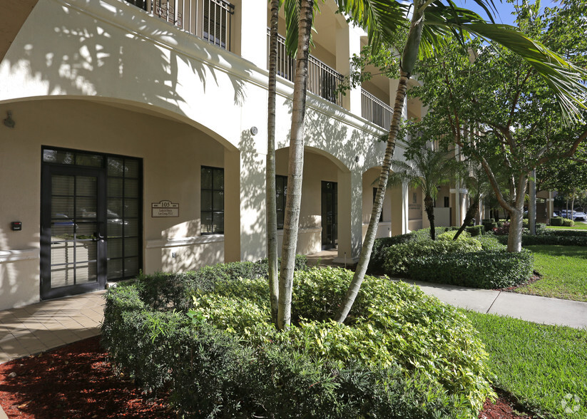 7401 Wiles Rd, Coral Springs, FL en alquiler - Foto del edificio - Imagen 3 de 11