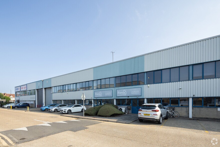 Streatham Rd, Mitcham en venta - Foto del edificio - Imagen 3 de 3