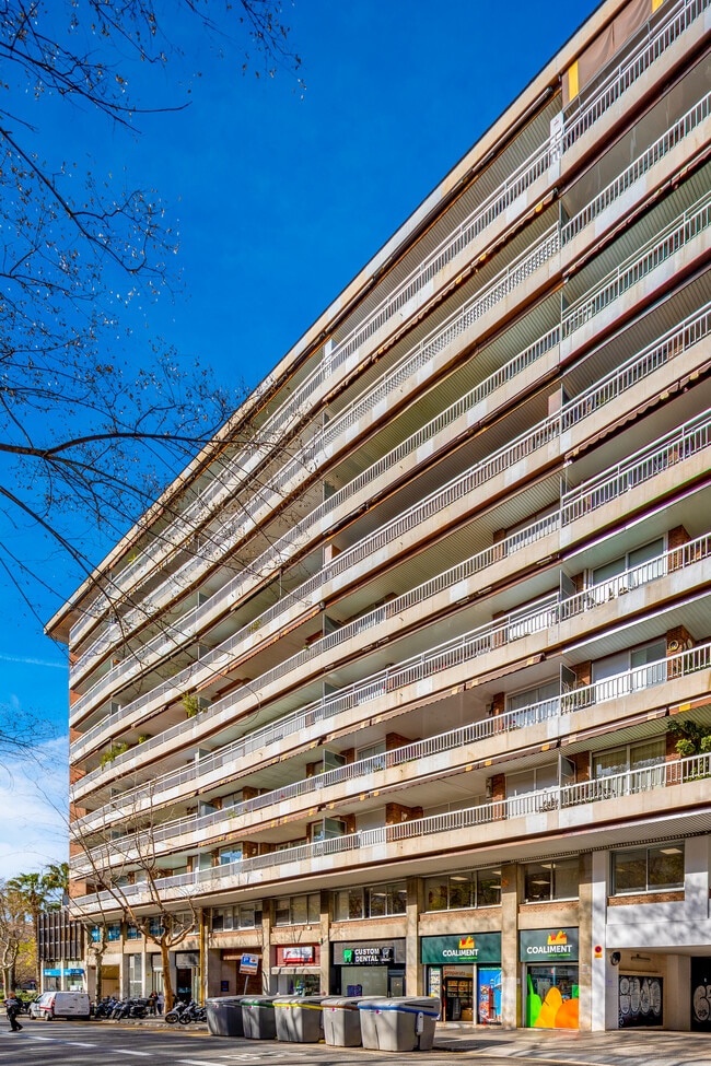 Más detalles de Edificio residencial​ en venta