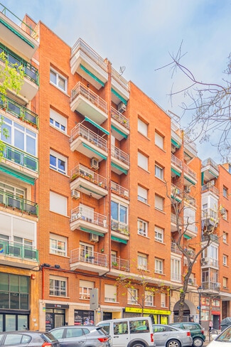 Más detalles de Calle Galileo, 45, Madrid - Edificio residencial​ en venta