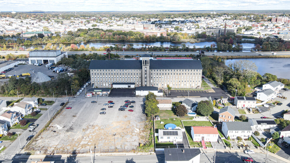 1 Lewiston St, Fall River, MA en alquiler - Foto del edificio - Imagen 3 de 16