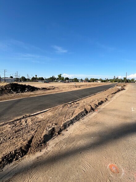 437 Cesar Chavez Blvd, Fresno, CA en venta - Foto del edificio - Imagen 3 de 5