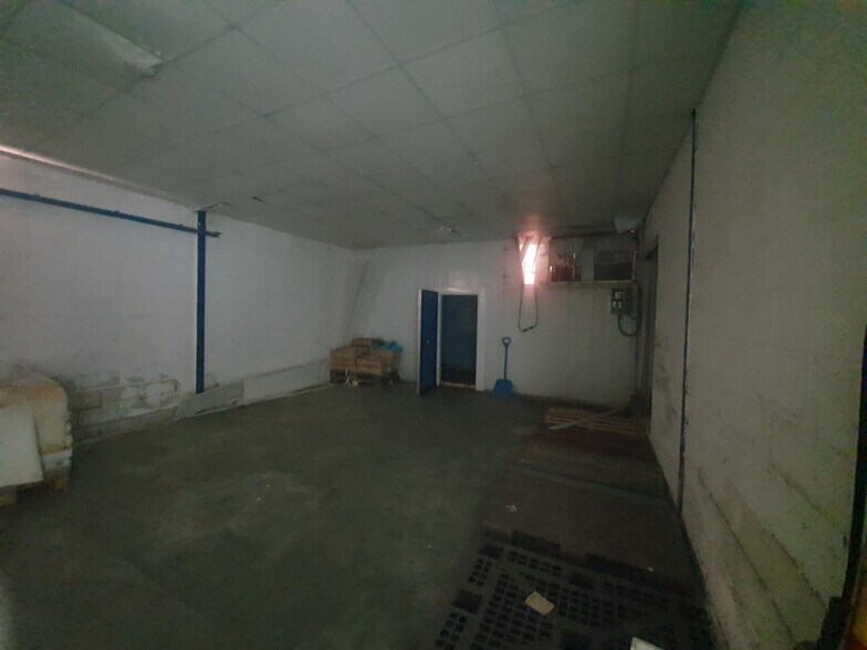 Nave en Alcalá de Guadaíra, Sevilla en venta - Foto del interior - Imagen 2 de 14