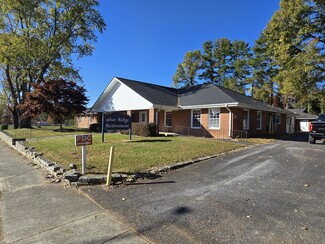 Más detalles para 913 9th Ave W, Hendersonville, NC - Health Care en venta