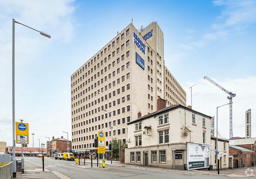 Heaton Ln, Stockport en alquiler - Foto del edificio - Imagen 3 de 11