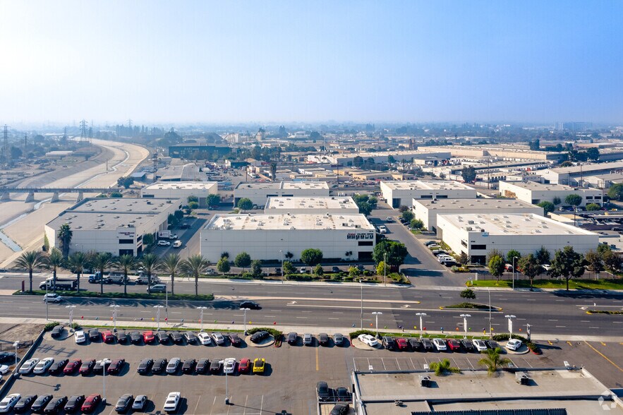 9848 Firestone Blvd, Downey, CA en venta - Foto del edificio - Imagen 1 de 1