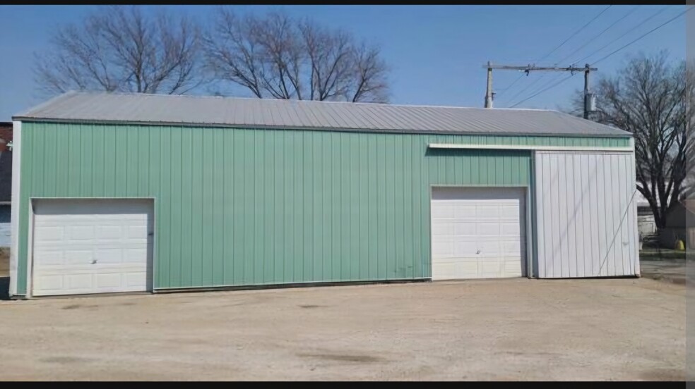 209 W 1st St, Abilene, KS en venta - Foto del edificio - Imagen 3 de 3