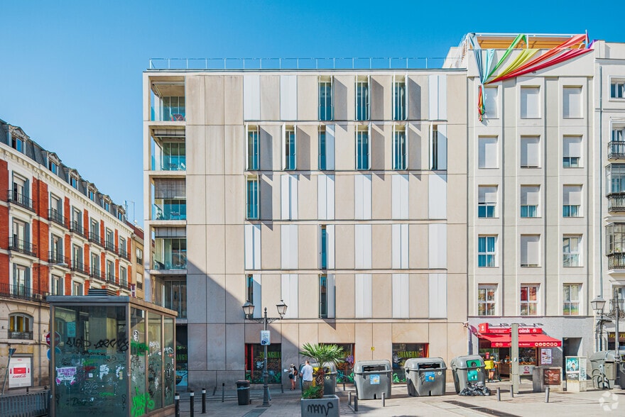 Calle del Clavel, 7, Madrid, Madrid en alquiler - Foto del edificio - Imagen 2 de 4