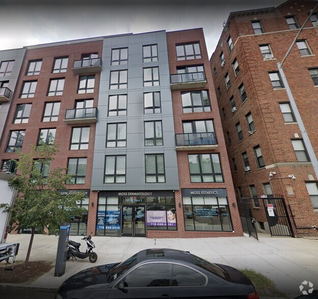 10919 72nd Rd, Forest Hills, NY en venta - Foto del edificio - Imagen 2 de 3